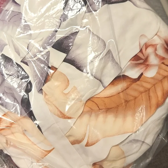 NWT REISS | $370 Dione Leaf Print Dress - Picture 7 of 7